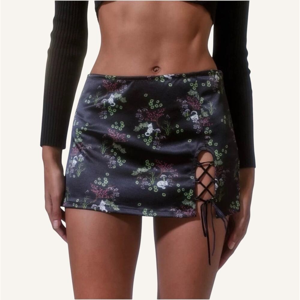 URBAN OUTFITTERS NWT Kitten Cherry Blossom Black Satin Lace-Up Miniskirt Size XS